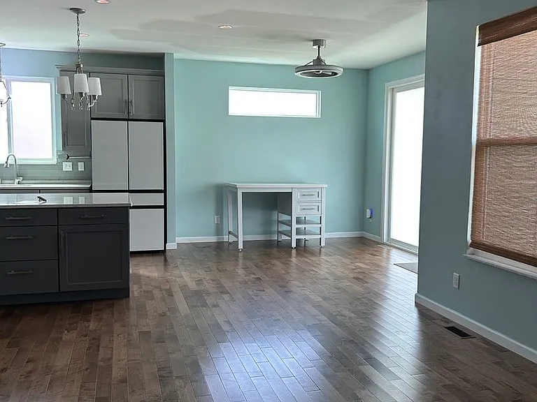 2609 Beacon Point Ct — Photo 18
