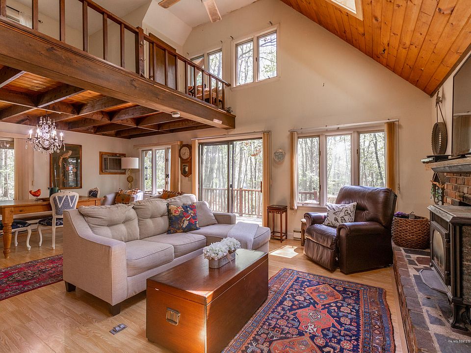 1st image of 7 Bufflehead Cove Ln