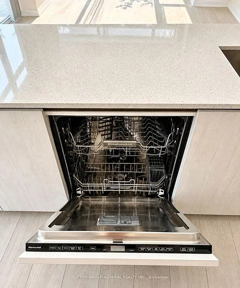 5858 Yonge St #Townhouse 10 — Photo 15