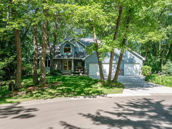 9675 Woodlawn Pl N, Champlin, MN 55316
