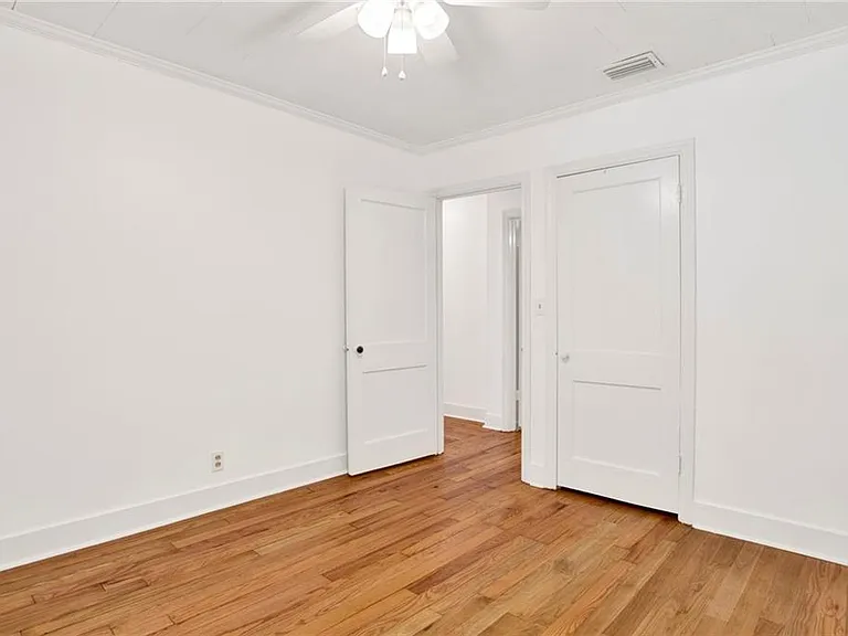 309 Border Dr W — Photo 13
