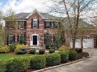 3652 Thornhill Dr, Elgin, IL 60124