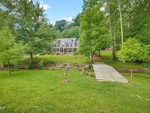 5th image of 487 Barr Rd