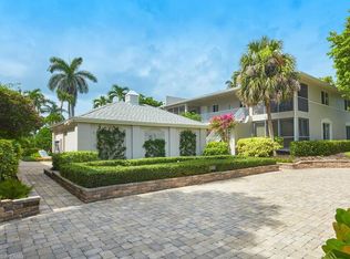 628 7th Ave S #A, Naples, FL 34102