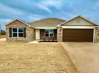 3304 E Ricky Dr, Siloam Springs, AR 72761