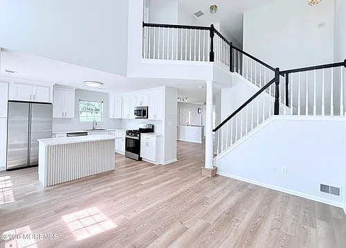 1 Whitemarsh Dr Photo 1