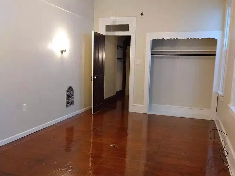 205 E King St #2 — Photo 4