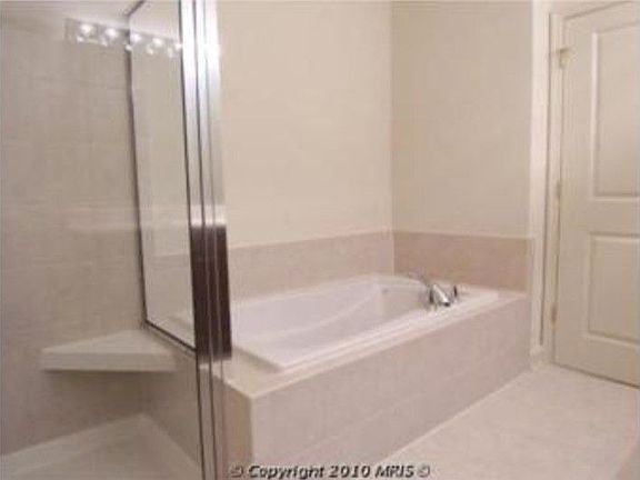 4th image of 525 Belmont Bay Dr Unit 403