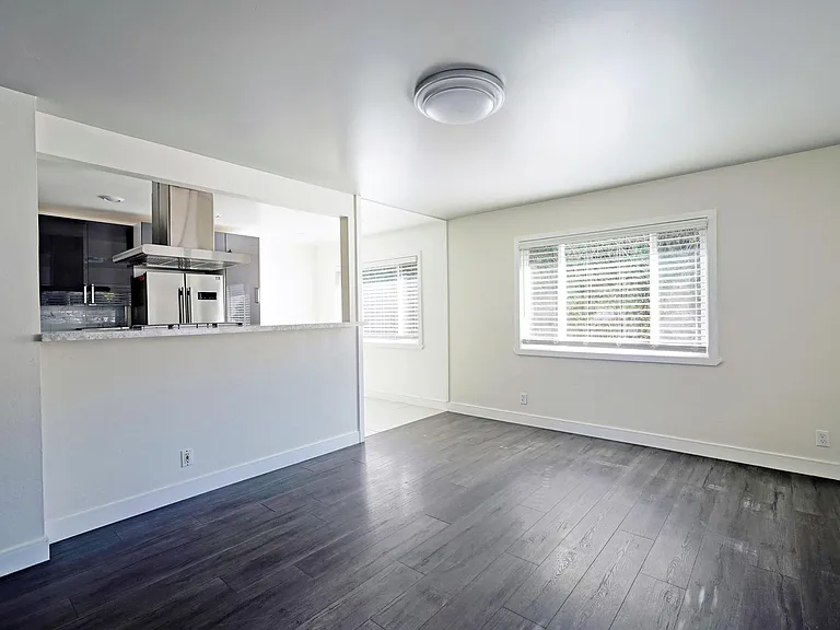 826 Archer St #826 — Photo 4