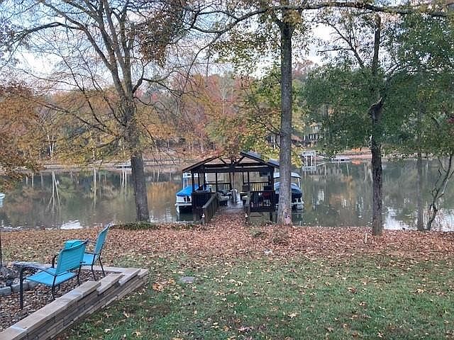 2nd image of 317 Carroll Cove Rd