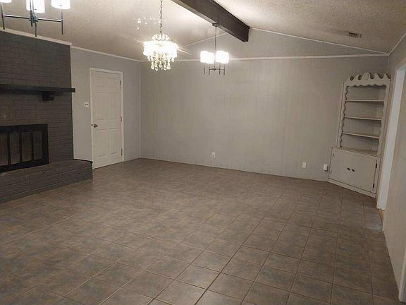 4th image of 4600 Sunnyside Dr