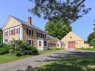 43 Park St, Pepperell, MA 01463