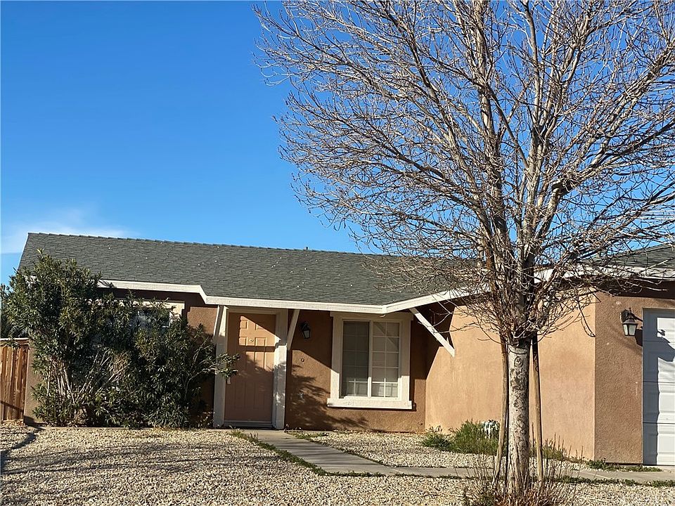 10586 Plainfield St, Adelanto, CA 92301 Zillow