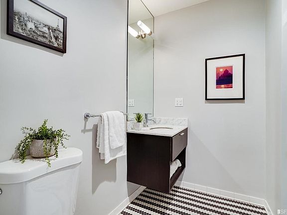 2nd image of 725 Pine St #202A
