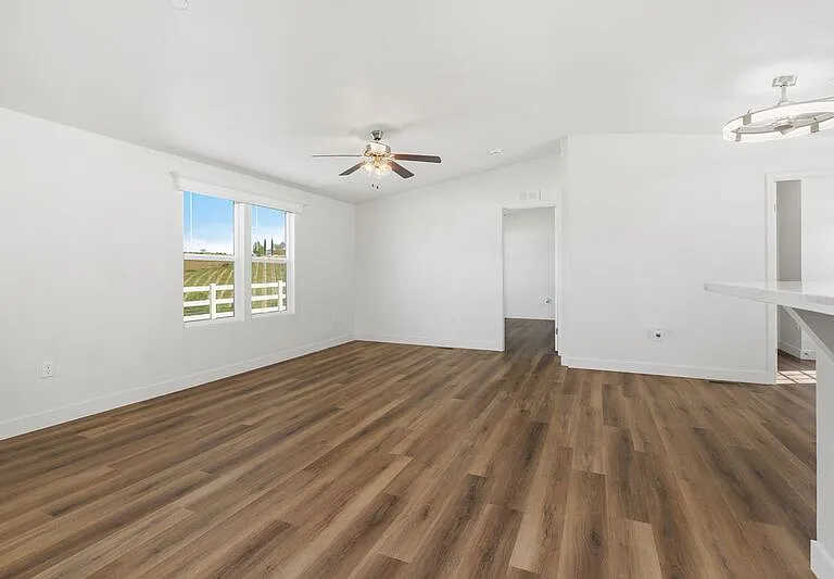 40589 Los Amantes Rd — Photo 6
