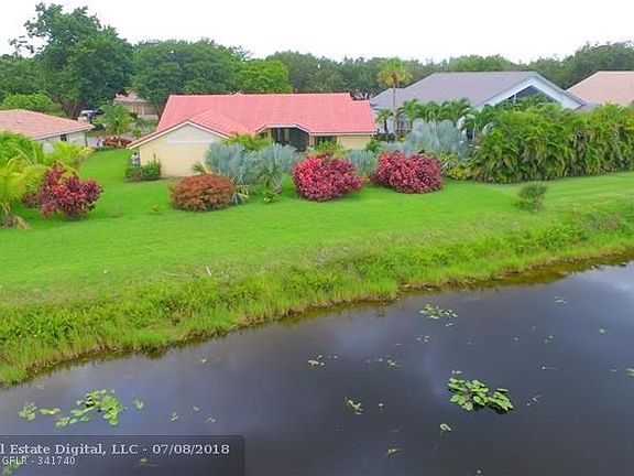 OVER-SIZED YARD WITH WATER VIEW