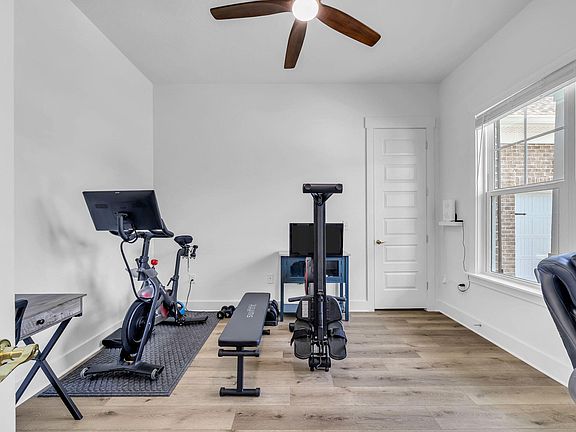 5th image of 129 Caraway Dr