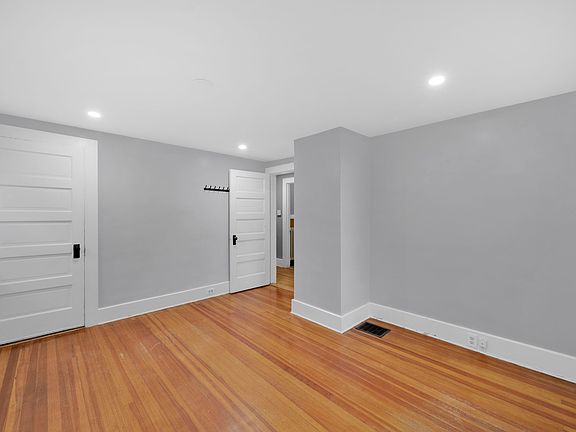 2nd image of 37 Bushy Hill Rd