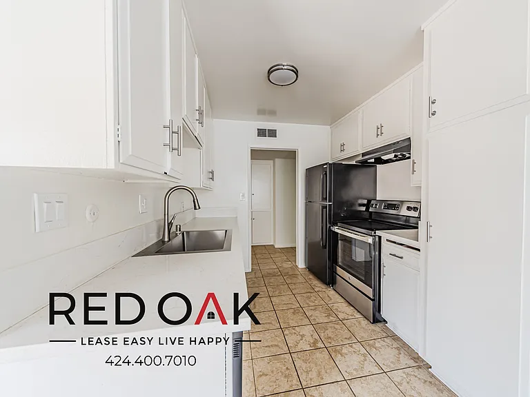 10741 Moorpark St #27 — Photo 10