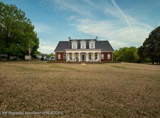 11445 Whispering Pines Dr, Olive Branch, MS 38654