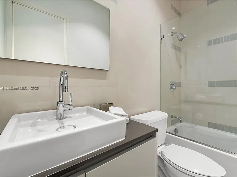 440 S Hibiscus Dr — Photo 55