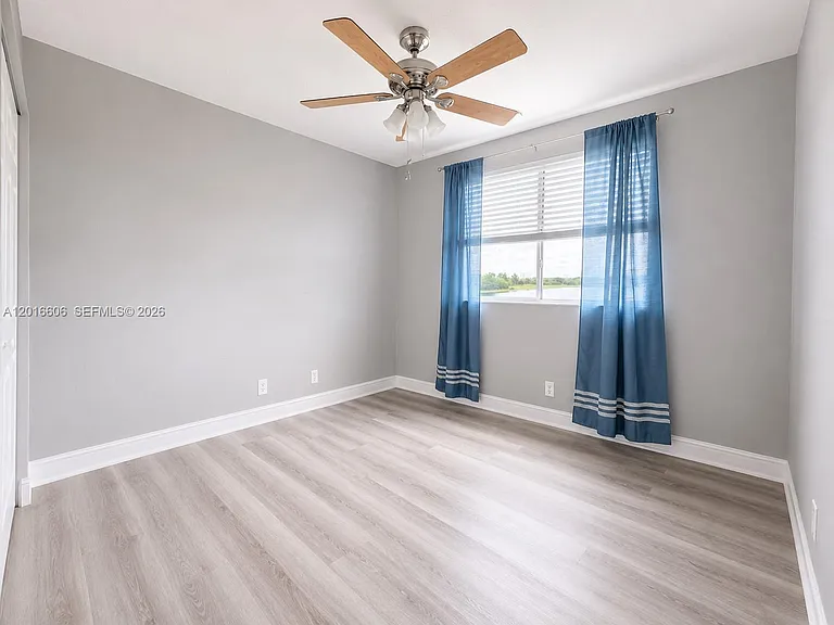 963 Falling Water Rd — Photo 19