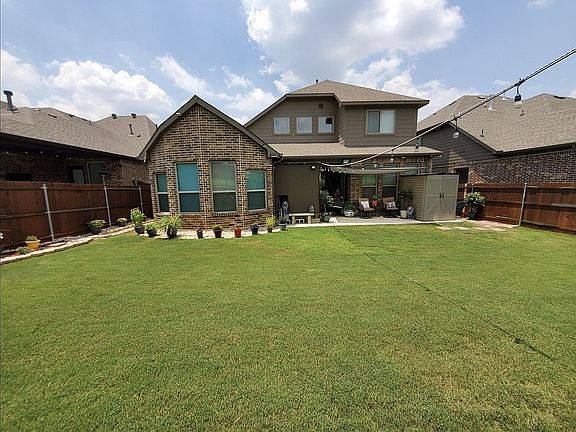 2nd image of 4429 Vineyard Creek Dr