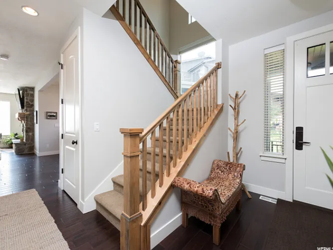 832 S Edgewater Ct — Photo 6