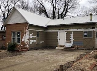 301 E Main St, Edna, KS 67342