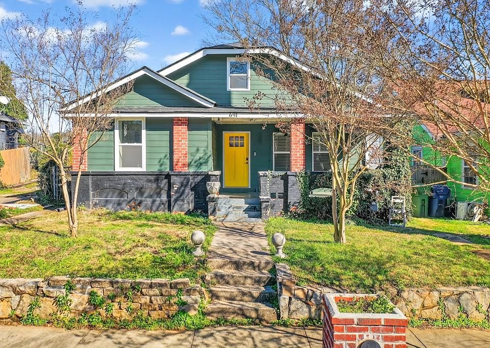 1st image of 691 Florence Pl NW