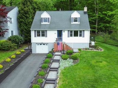 48 Midland Dr, Morristown, NJ, 07960