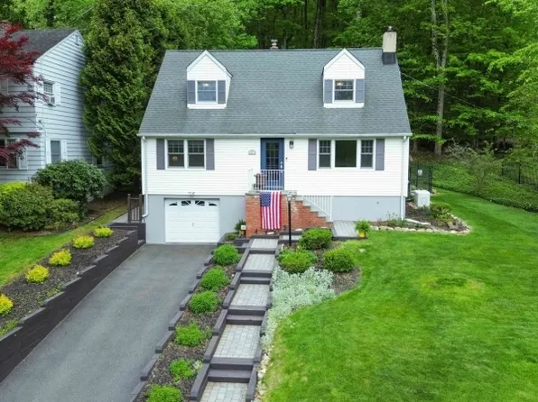 48 Midland Dr, Morris Twp., NJ 07960