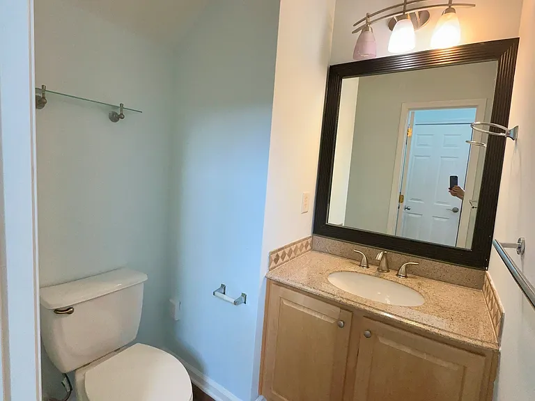 4512 Farm Lake Dr — Photo 12