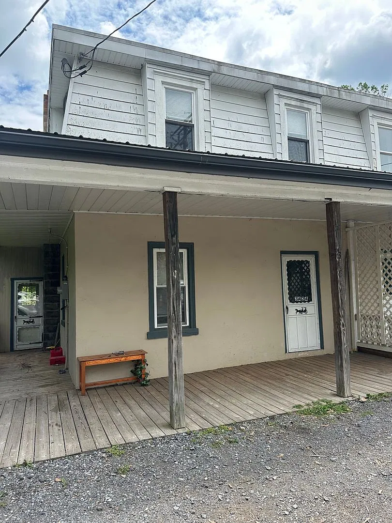 3424 New Holland Road — Photo 1