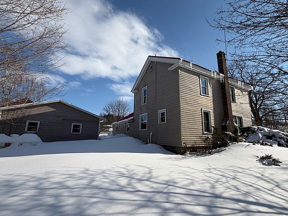 4th image of 1173 Jordanville Rd