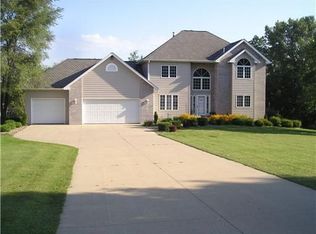 3094 Deerfield Dr NE, Swisher, IA 52338