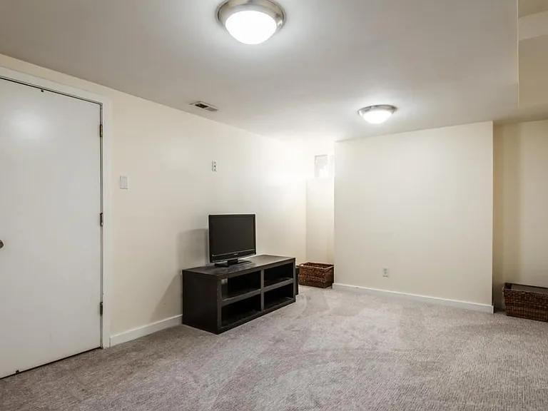 1629 S 1600 E — Photo 13