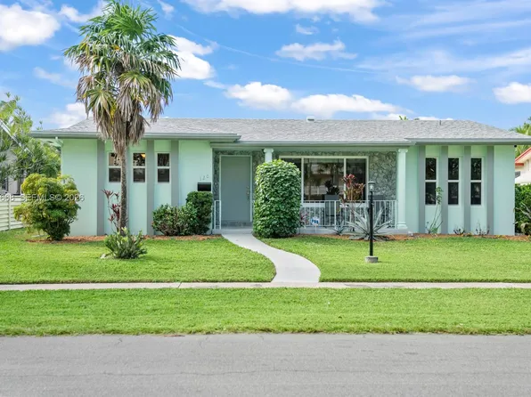 120 SE 3rd Ave, Dania Beach, FL 33004