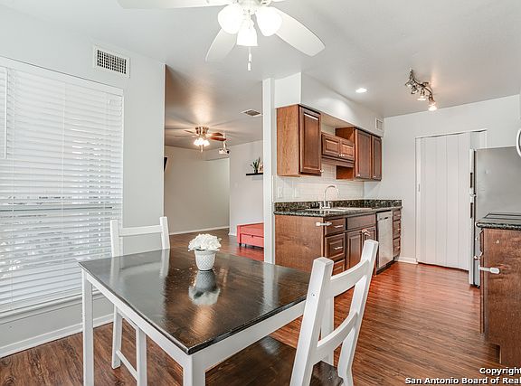 4th image of 100 Lorenz Rd APT 701