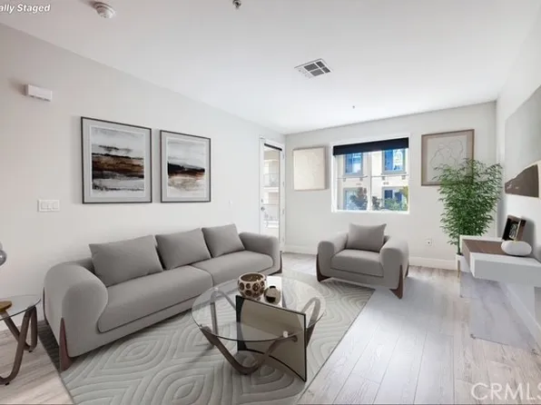 2258 Scholarship, Fullerton, CA 92612