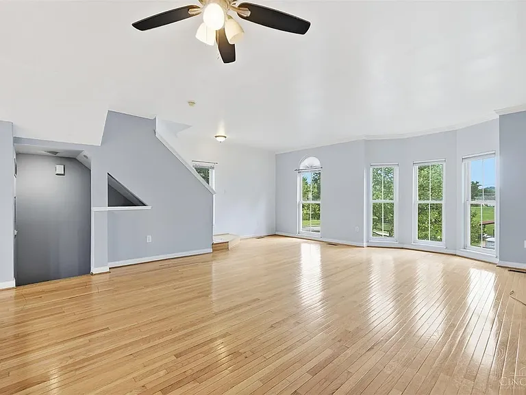 710 W Court St — Photo 7