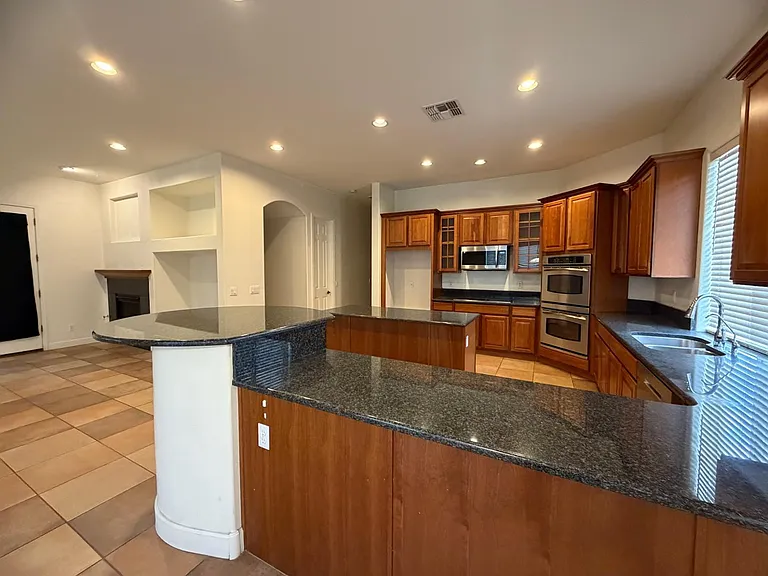 4505 W McNeil St — Photo 39
