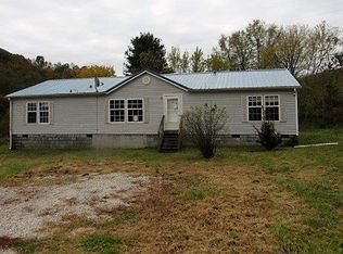 30 Turkey Run Rd, Campton, KY 41301