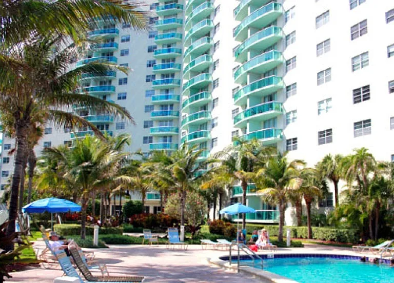 3801 S Ocean Dr #34A — Photo 1