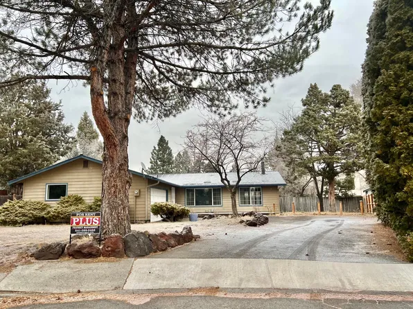 2816 NE Lapoint Ct, Bend, OR 97701