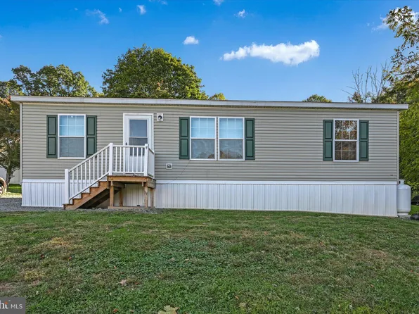 38 Squaw Cir, Barto, PA 19504