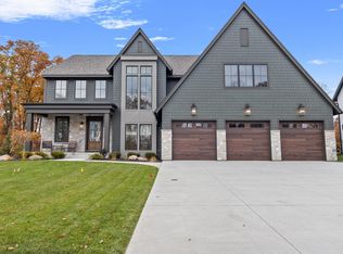 734 Shawnee Woods Rd, Hamel, MN 55340