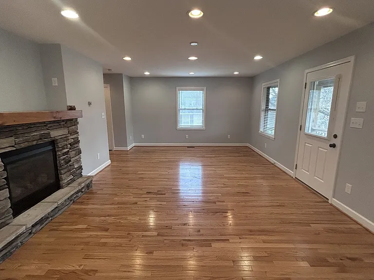 209 Delmar St — Photo 16