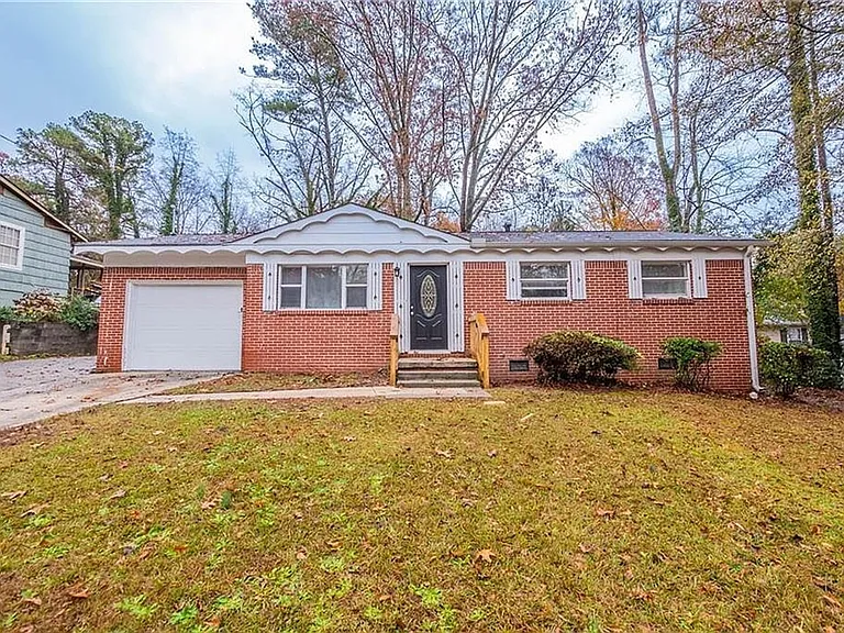 1410 Willow Dr — Photo 1