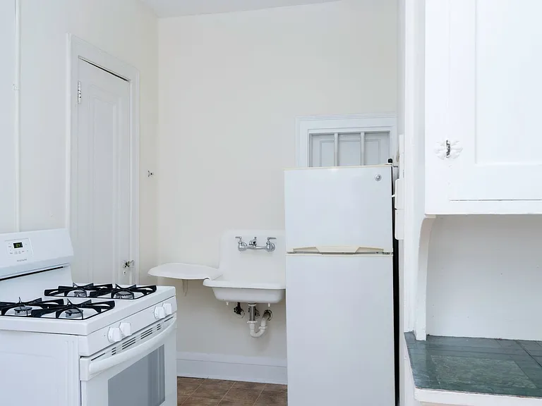 2222 Harriet Ave S — Photo 9